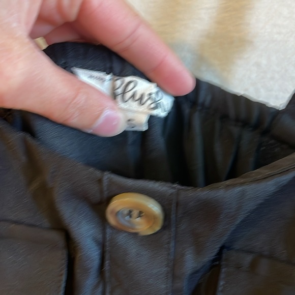 Shorts romper size small black - Picture 8 of 8